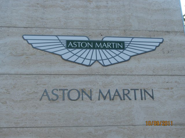 Aston_Martin_Duesseldorf_01
